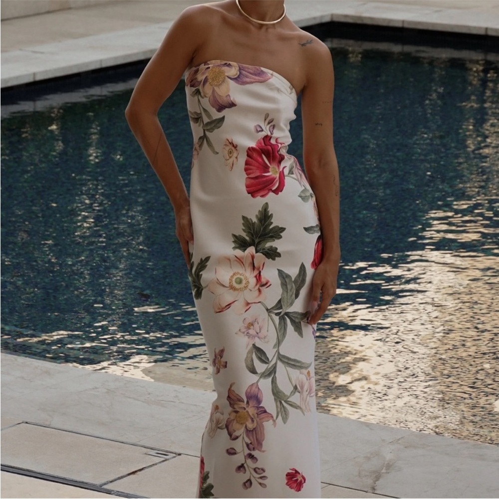 Meshki White and Red Strapless Bodycon Dress